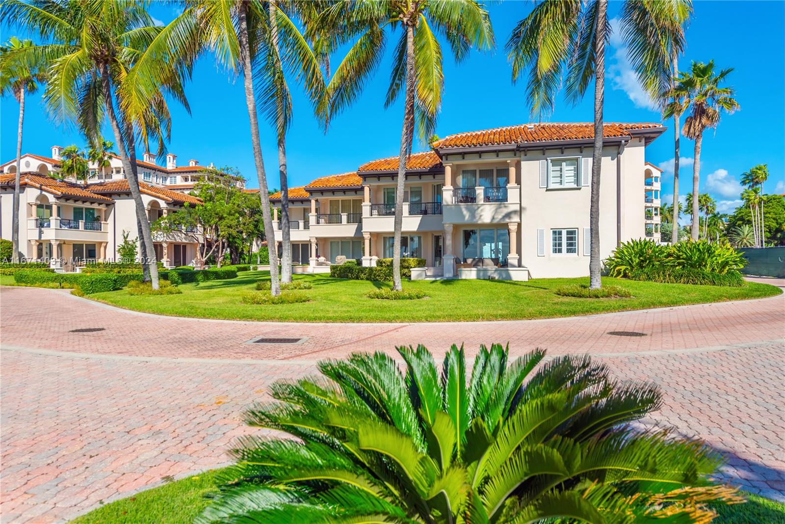 SEASIDE VILLAS CONDO - Residential Lease