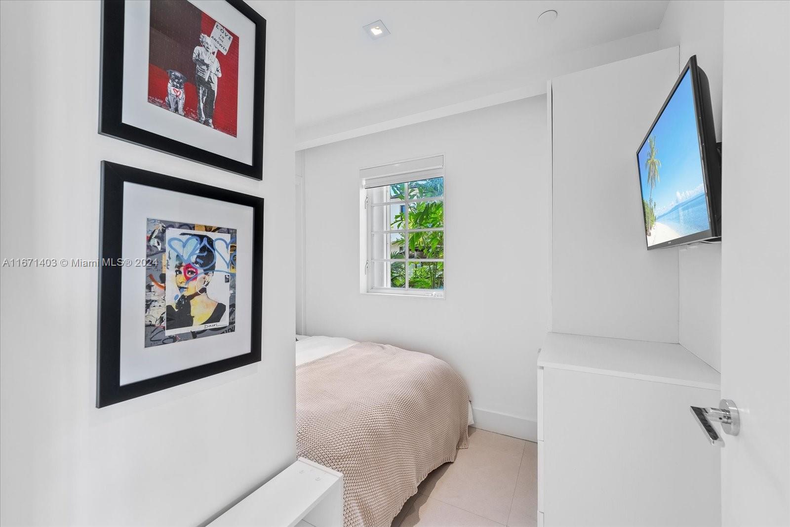 SEASIDE VILLAS CONDO - Residential Lease