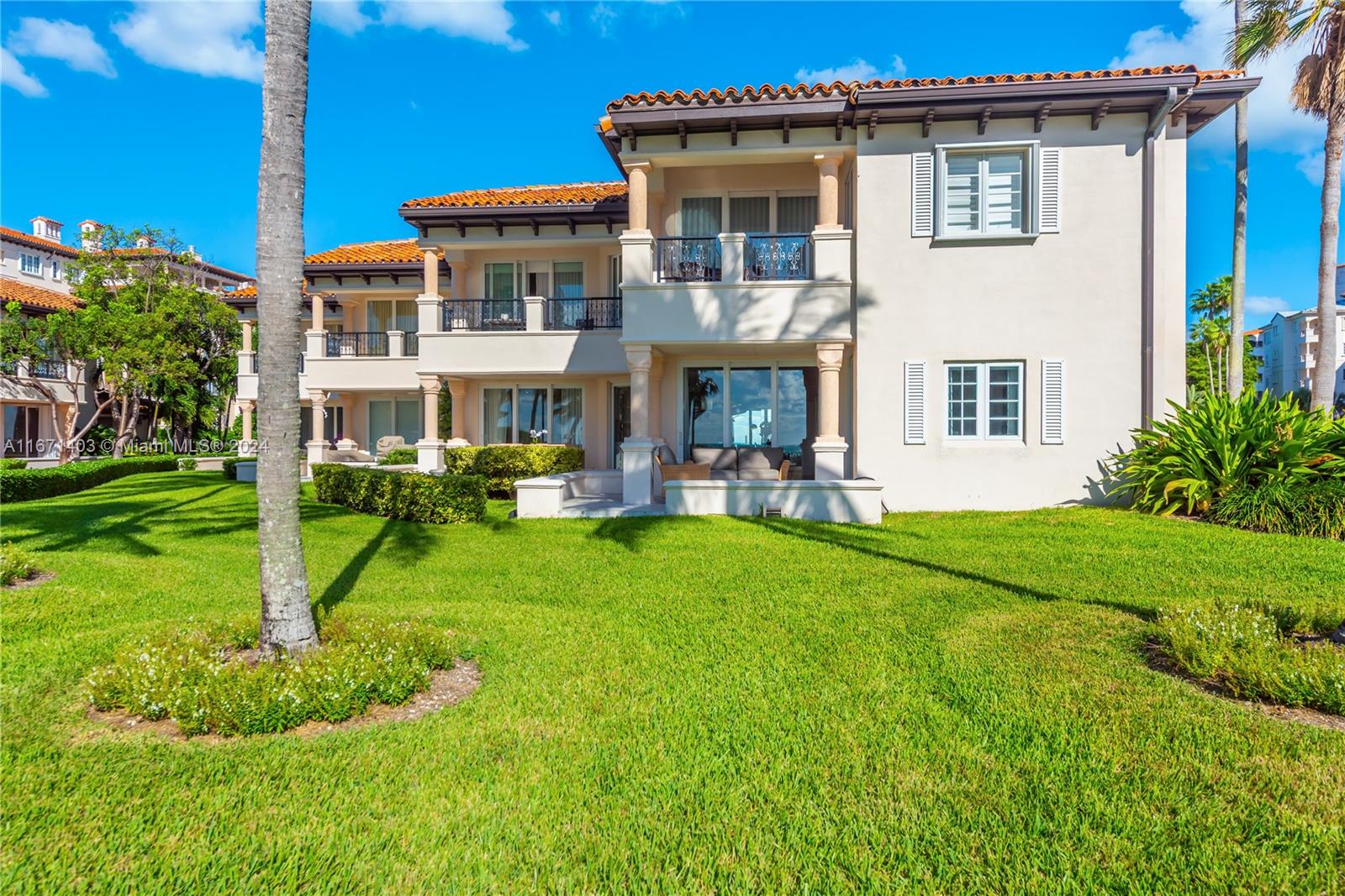 SEASIDE VILLAS CONDO - Residential Lease