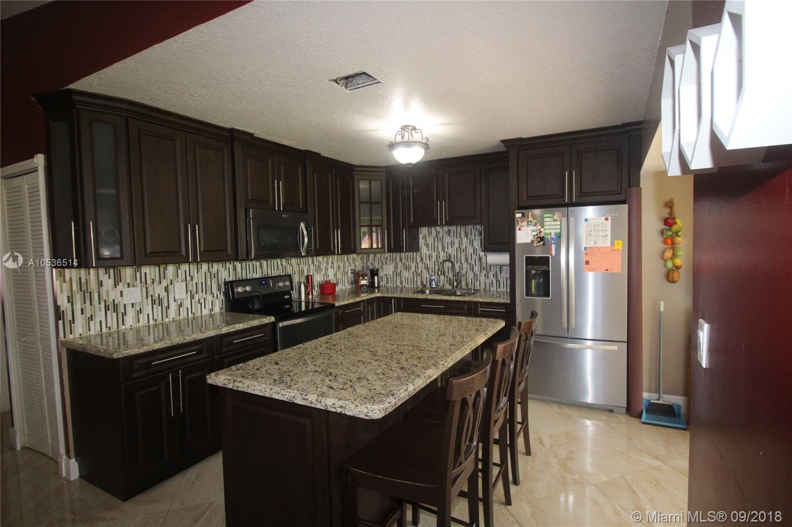 MAJESTIC ESTATES 3RD ADDN - Residential