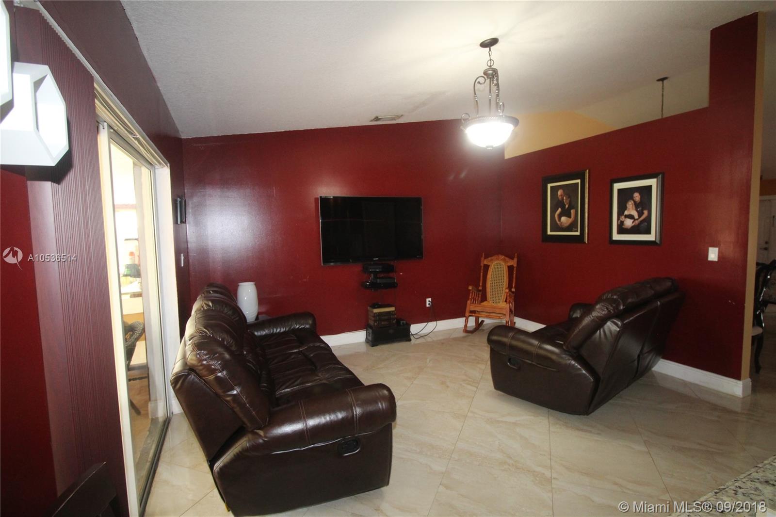 MAJESTIC ESTATES 3RD ADDN - Residential