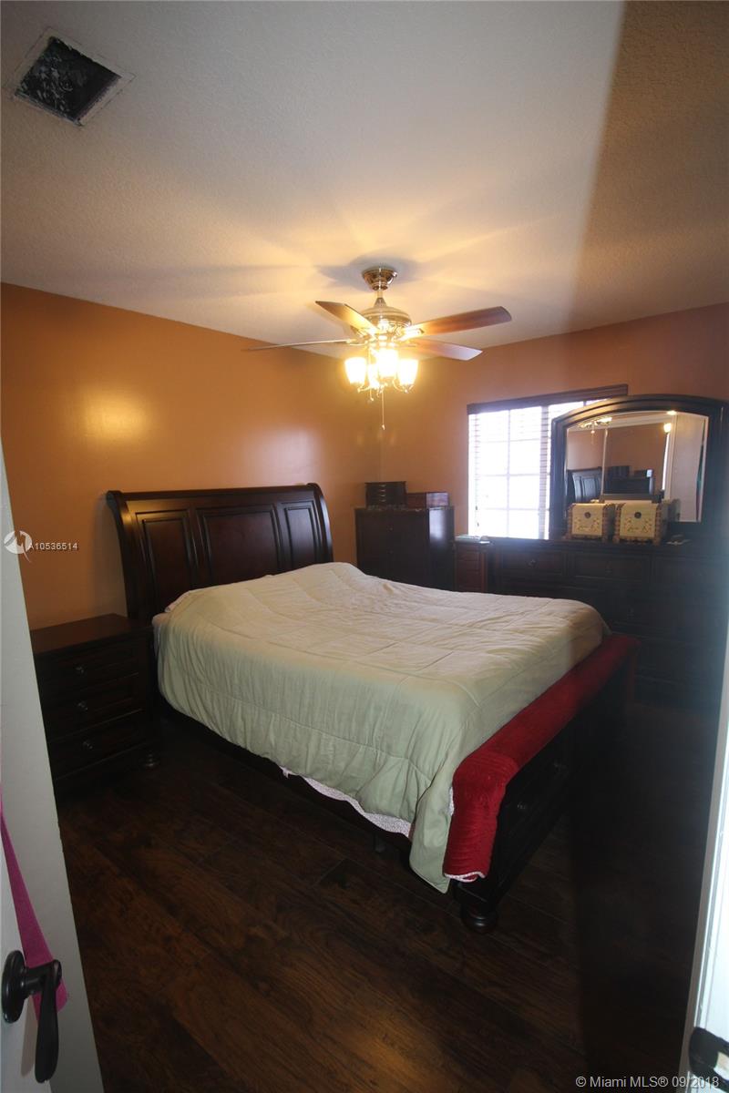 MAJESTIC ESTATES 3RD ADDN - Residential