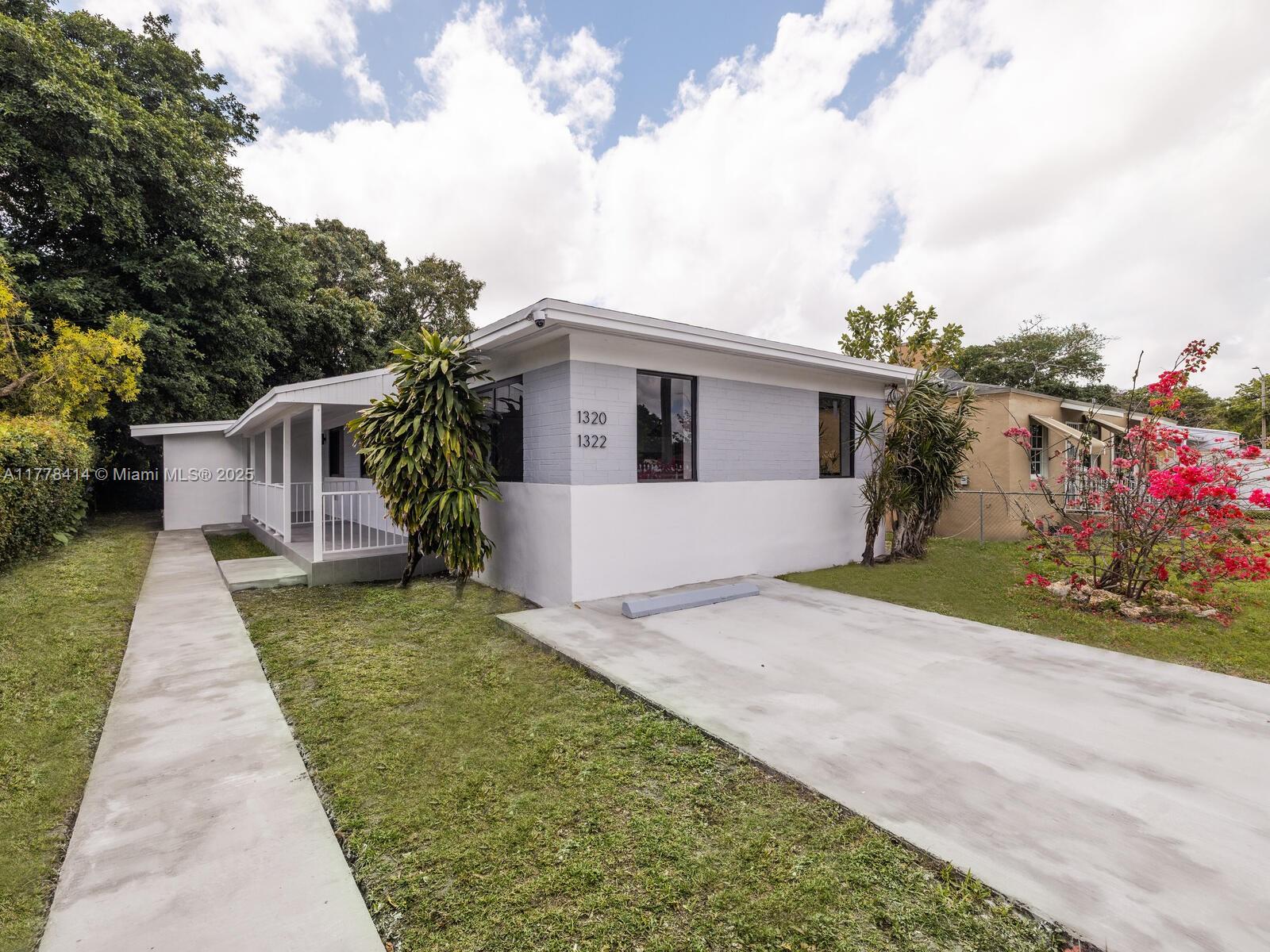 1320 NW 44th St