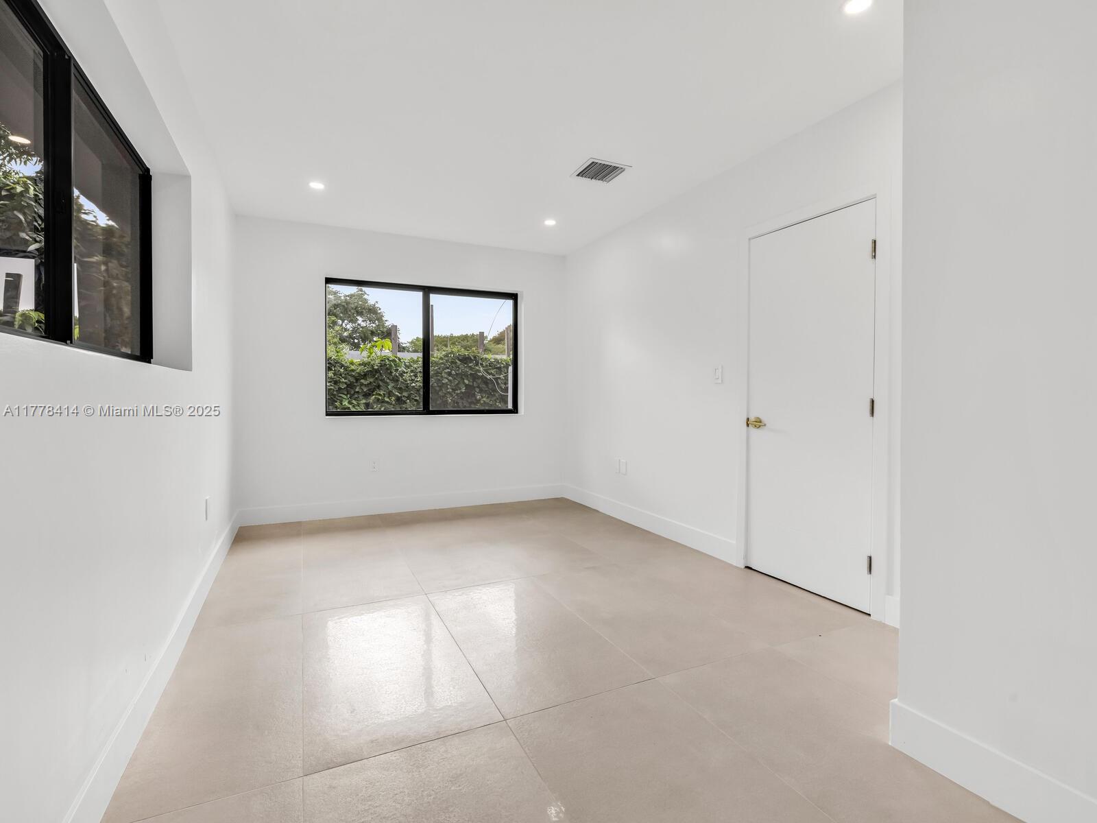 NORTH MIAMI ESTS - Residential Income