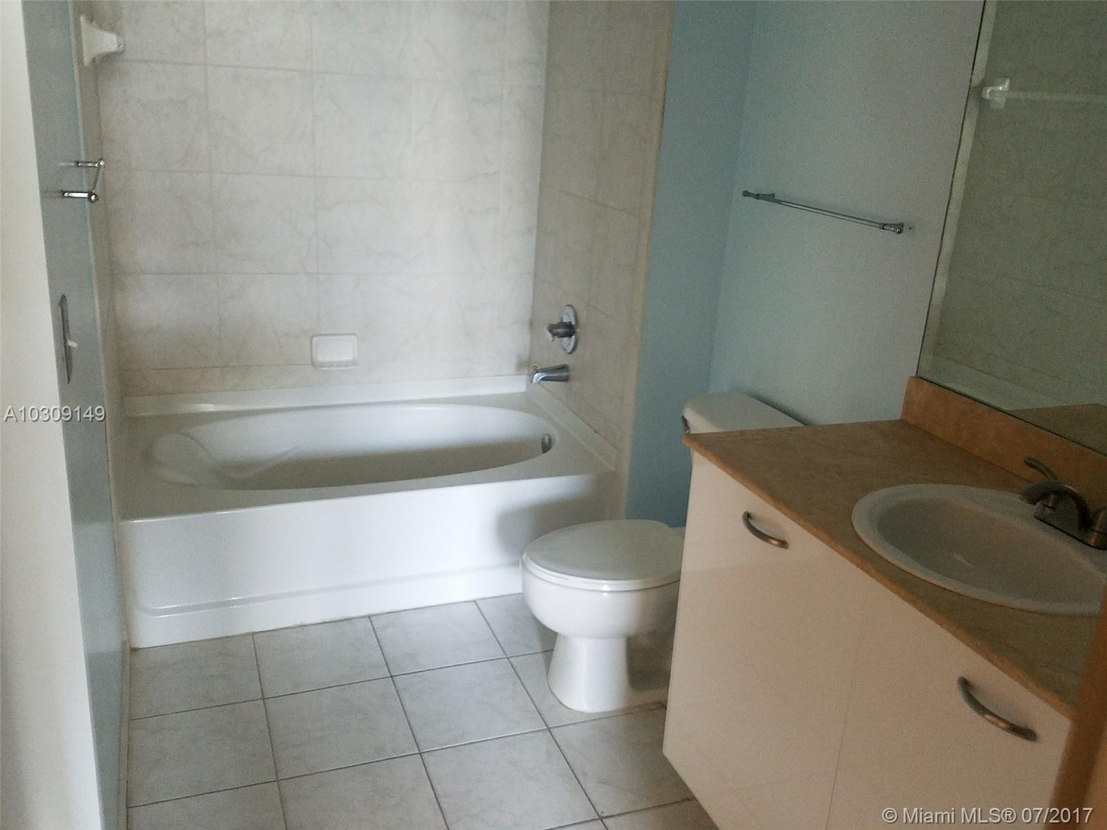 UPTOWN LOFTS CONDO - Residential Lease