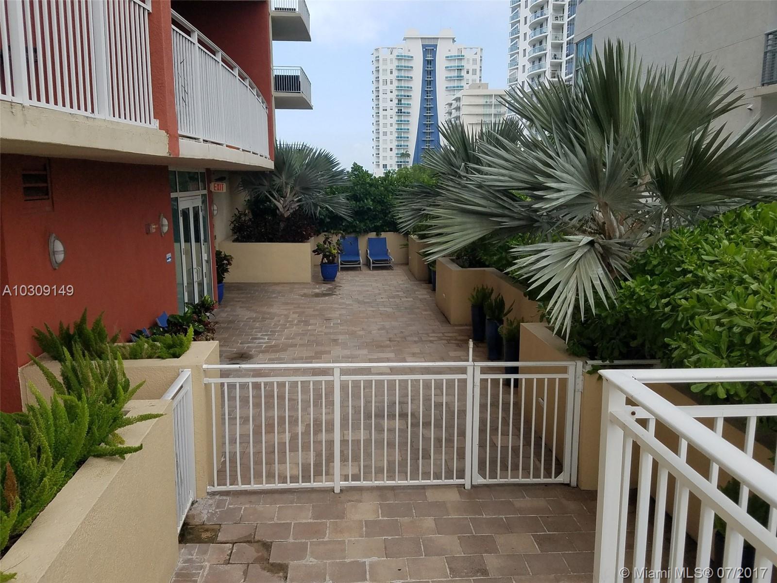 UPTOWN LOFTS CONDO - Residential Lease