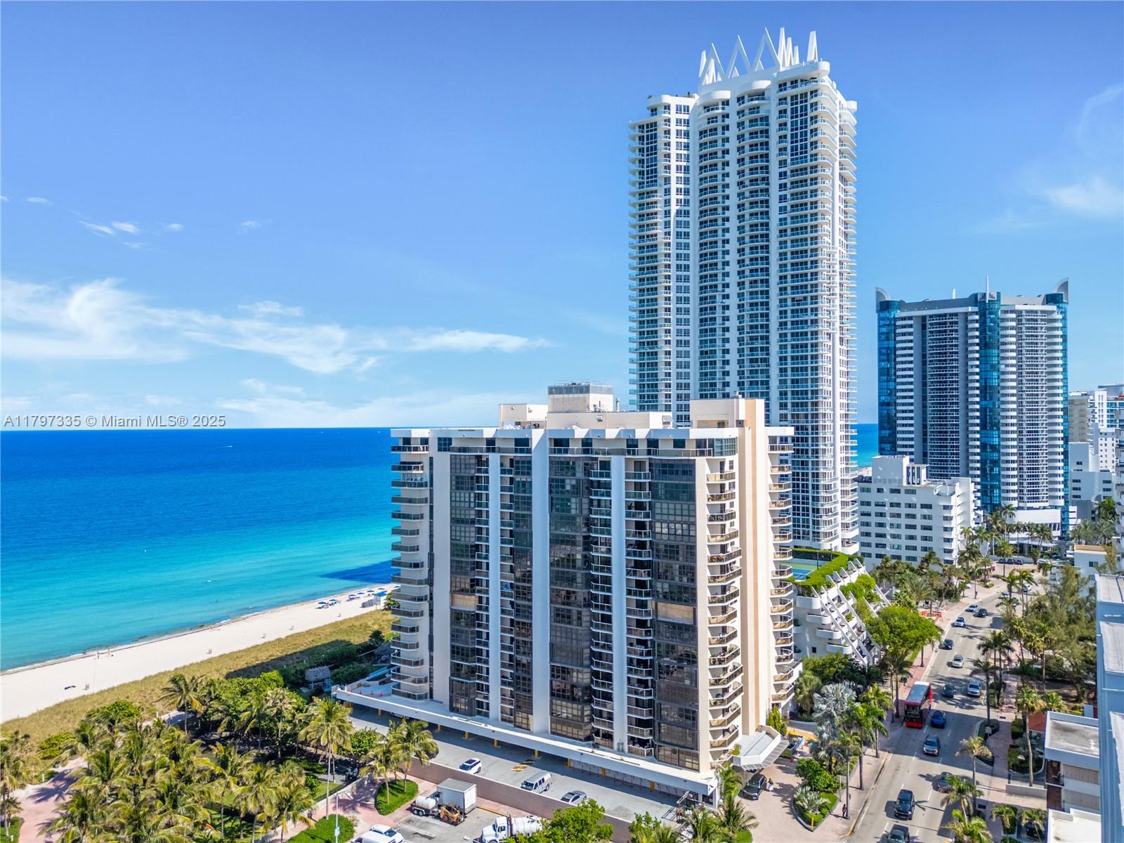 6423 Collins Ave 703