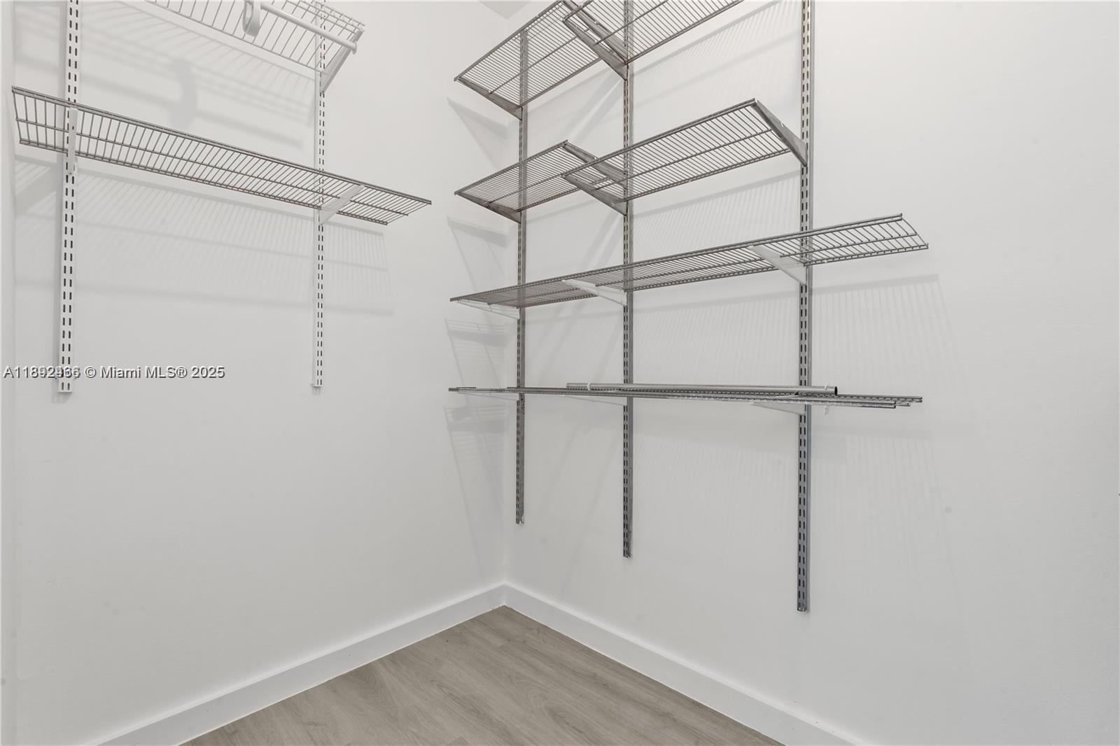 THE ELAINE CONDO - Residential