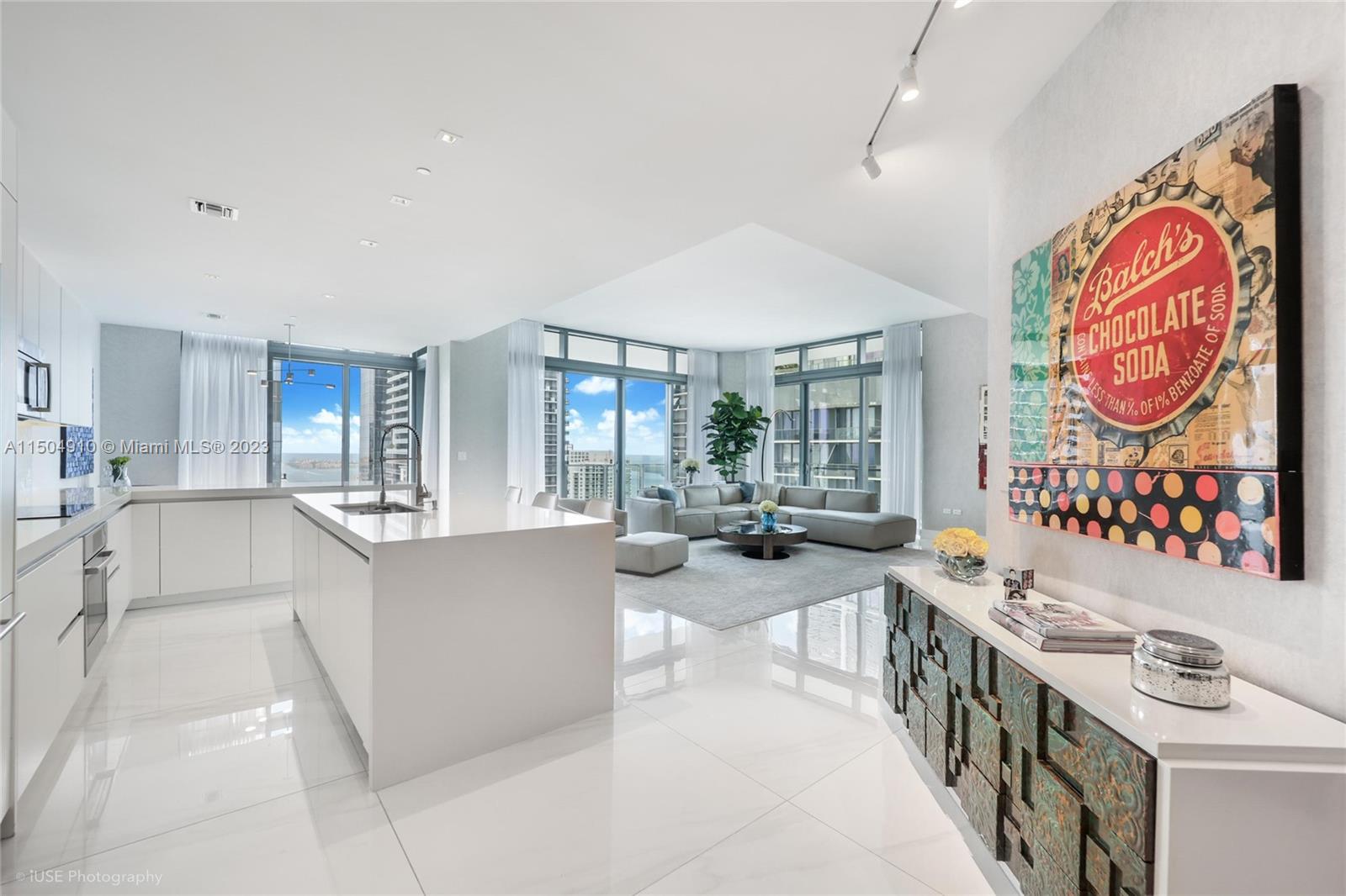 Property for Sale at 88 Sw 7th St 4101, Miami, Broward County, Florida - Bedrooms: 4 
Bathrooms: 5  - $3,875,000