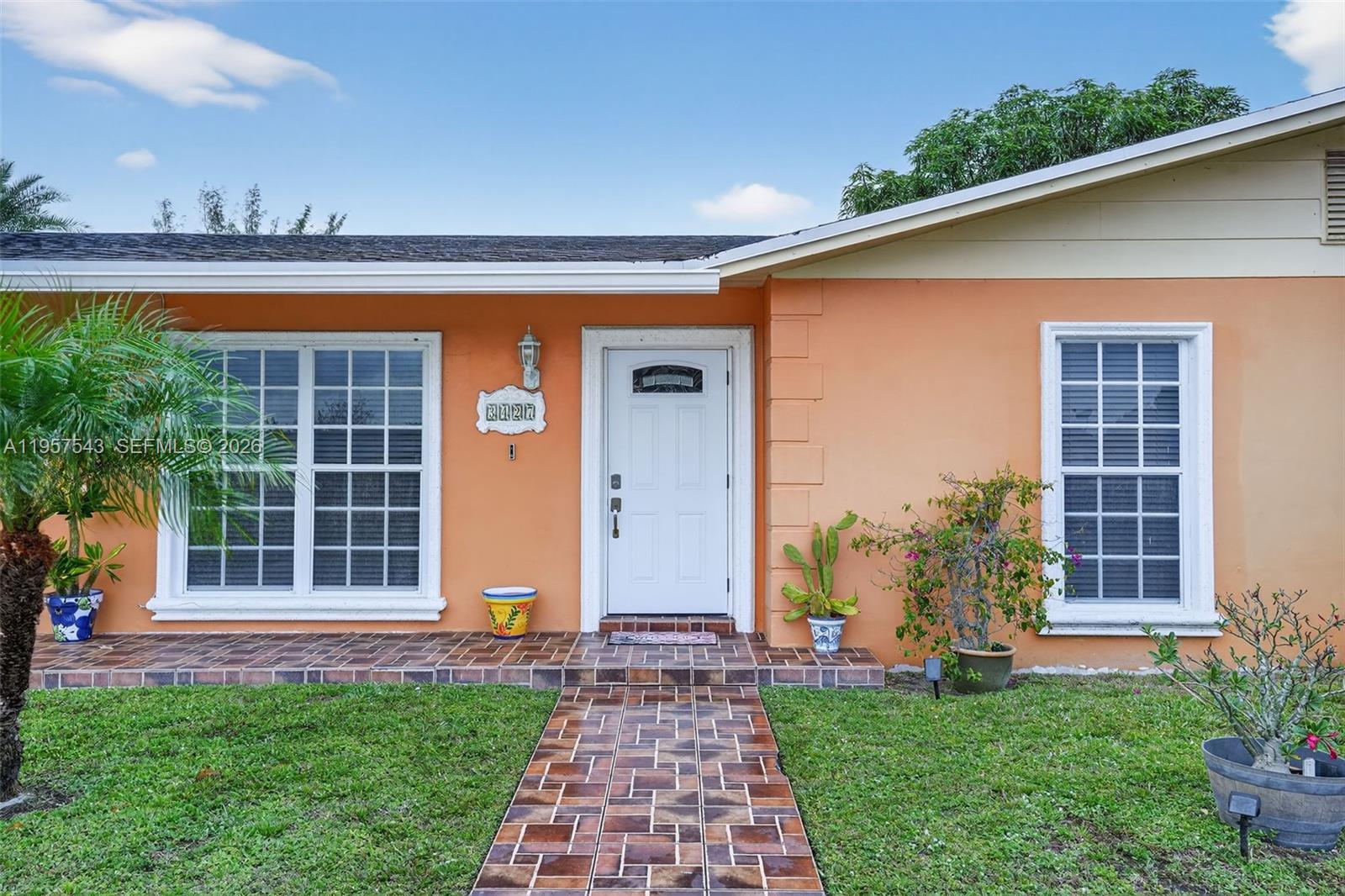 LESLIE ESTATES SEC 12 - Residential