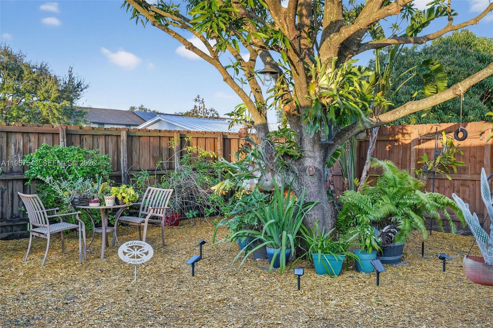 LESLIE ESTATES SEC 12 - Residential