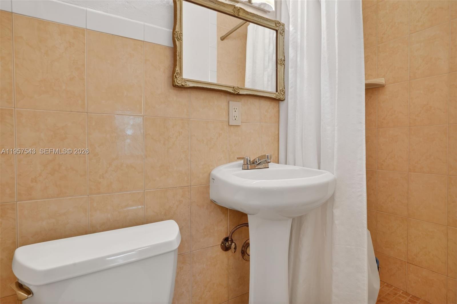 LESLIE ESTATES SEC 12 - Residential