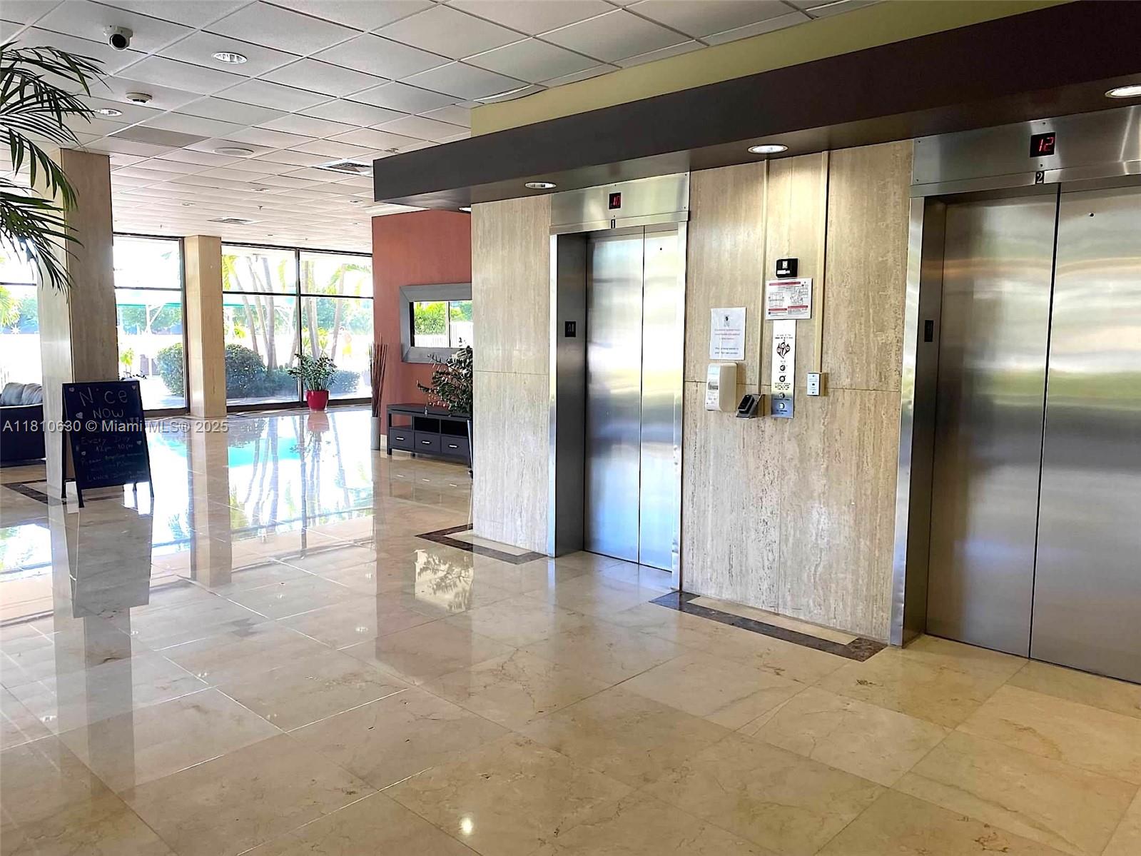 400 Kings Point Dr 318