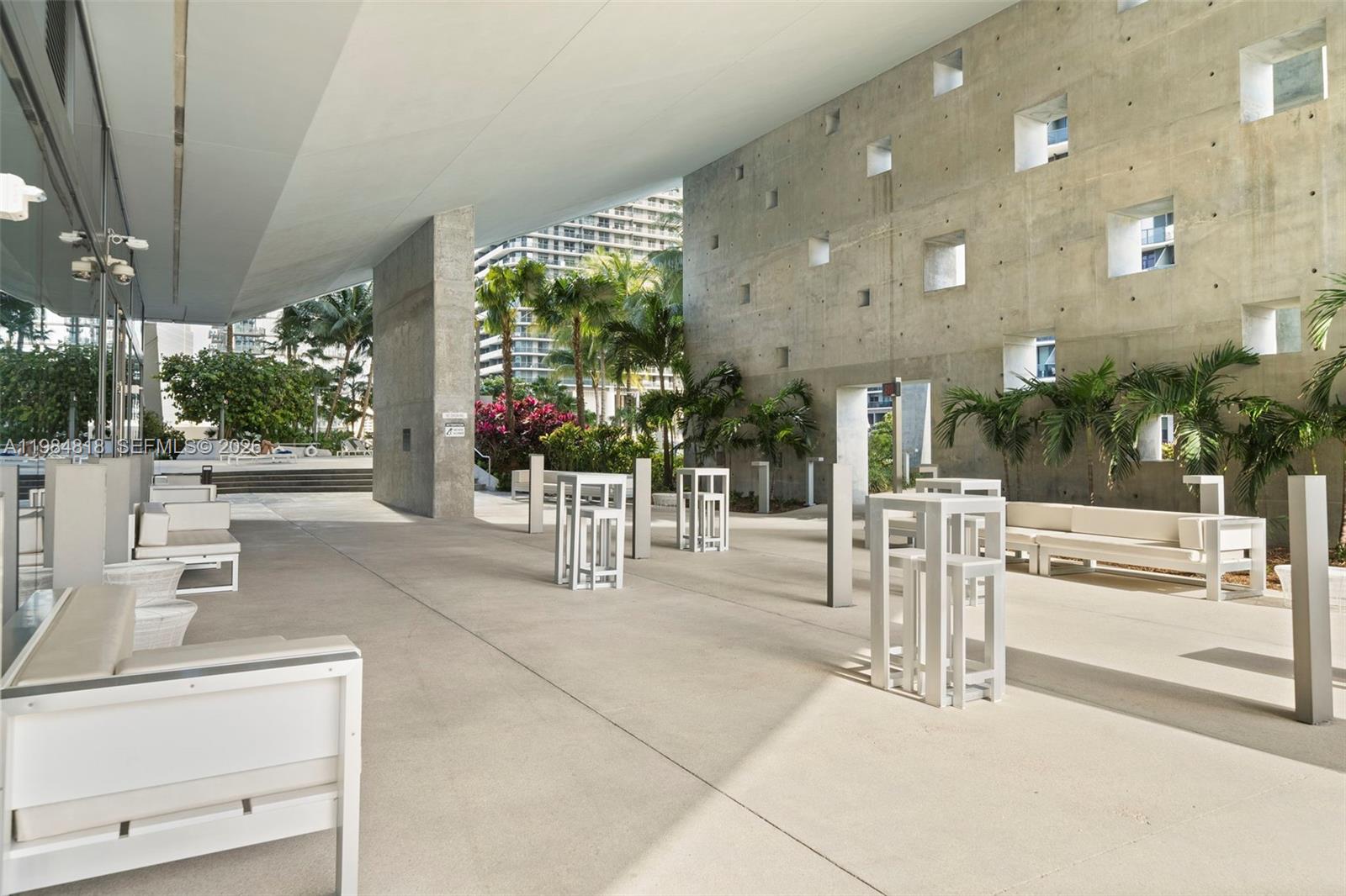 RISE CONDO - Residential