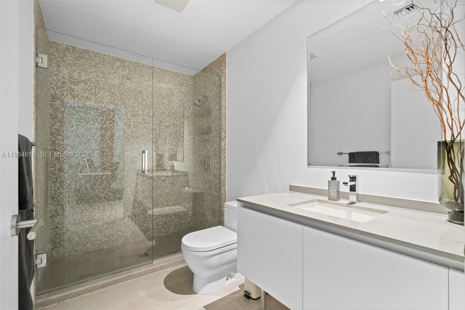 RISE CONDO - Residential