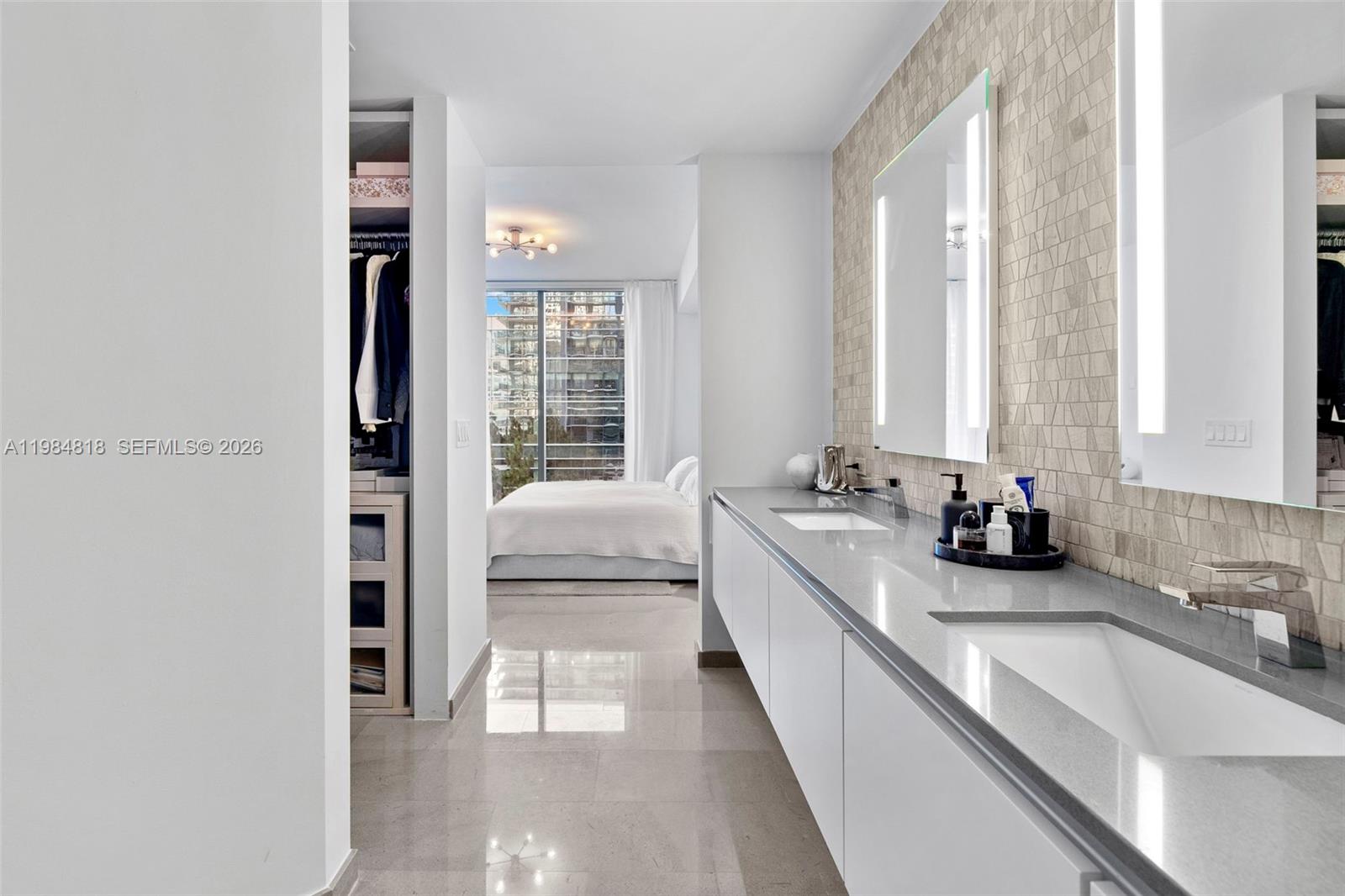 RISE CONDO - Residential