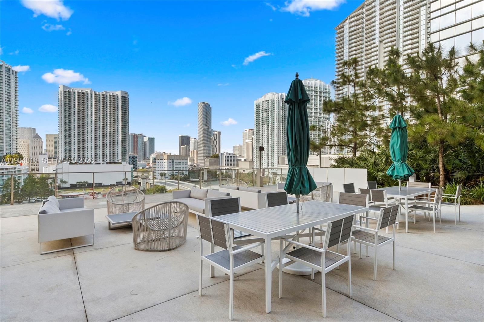 RISE CONDO - Residential