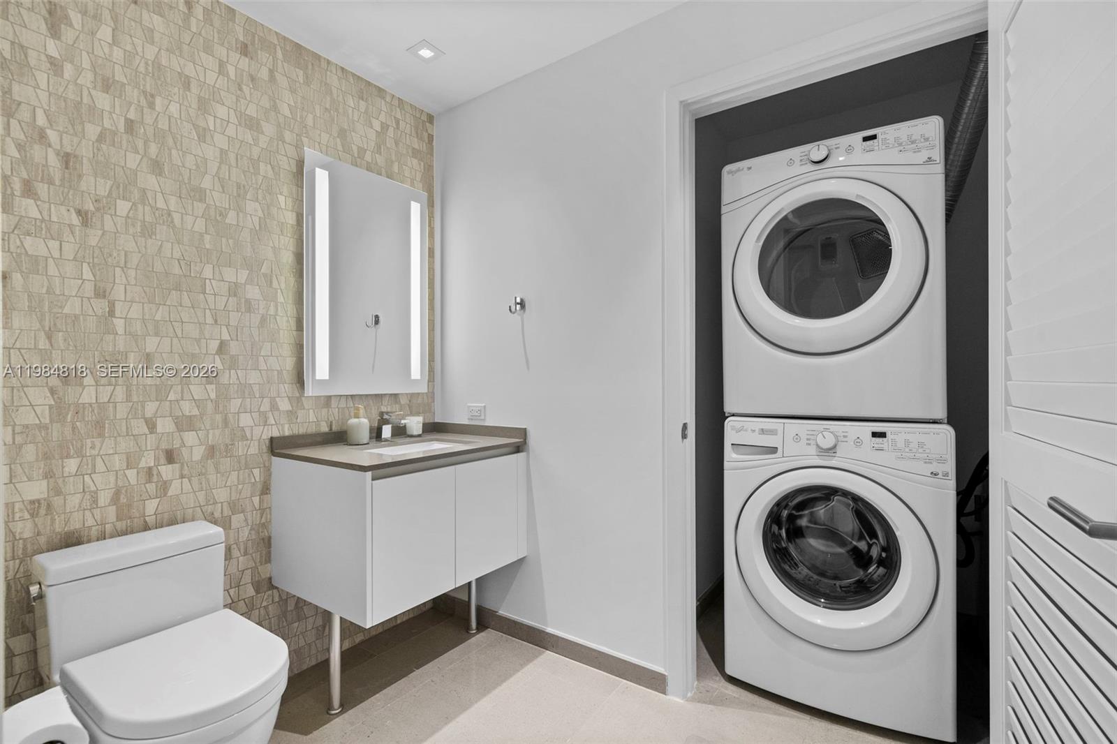 RISE CONDO - Residential