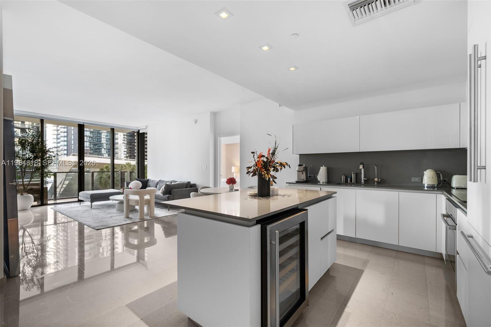 RISE CONDO - Residential