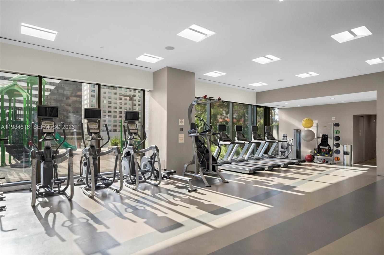 RISE CONDO - Residential