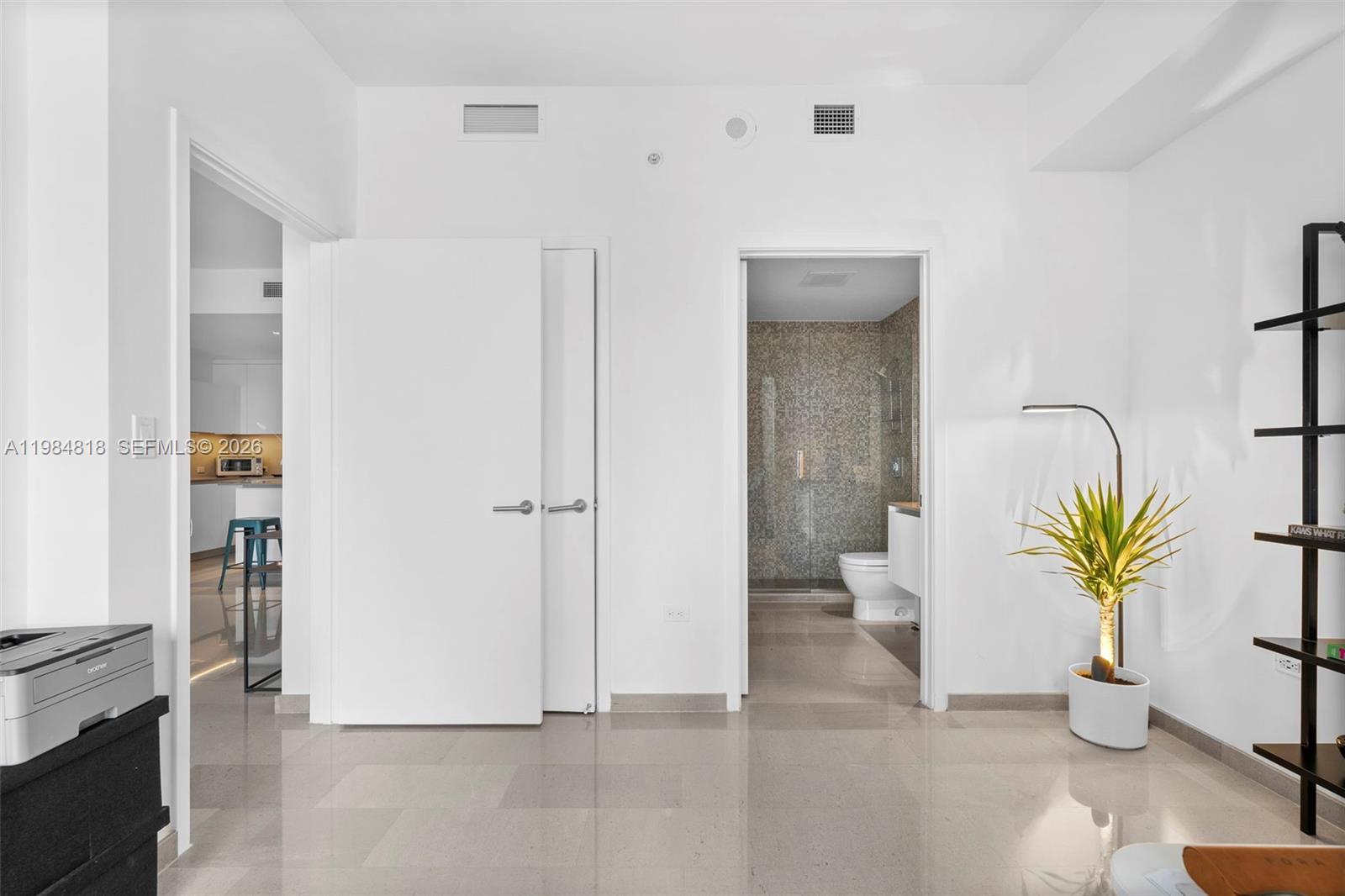 RISE CONDO - Residential