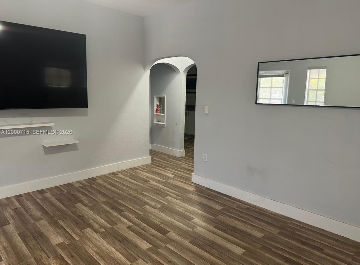 CORAL PARK CONDO - Residential Lease