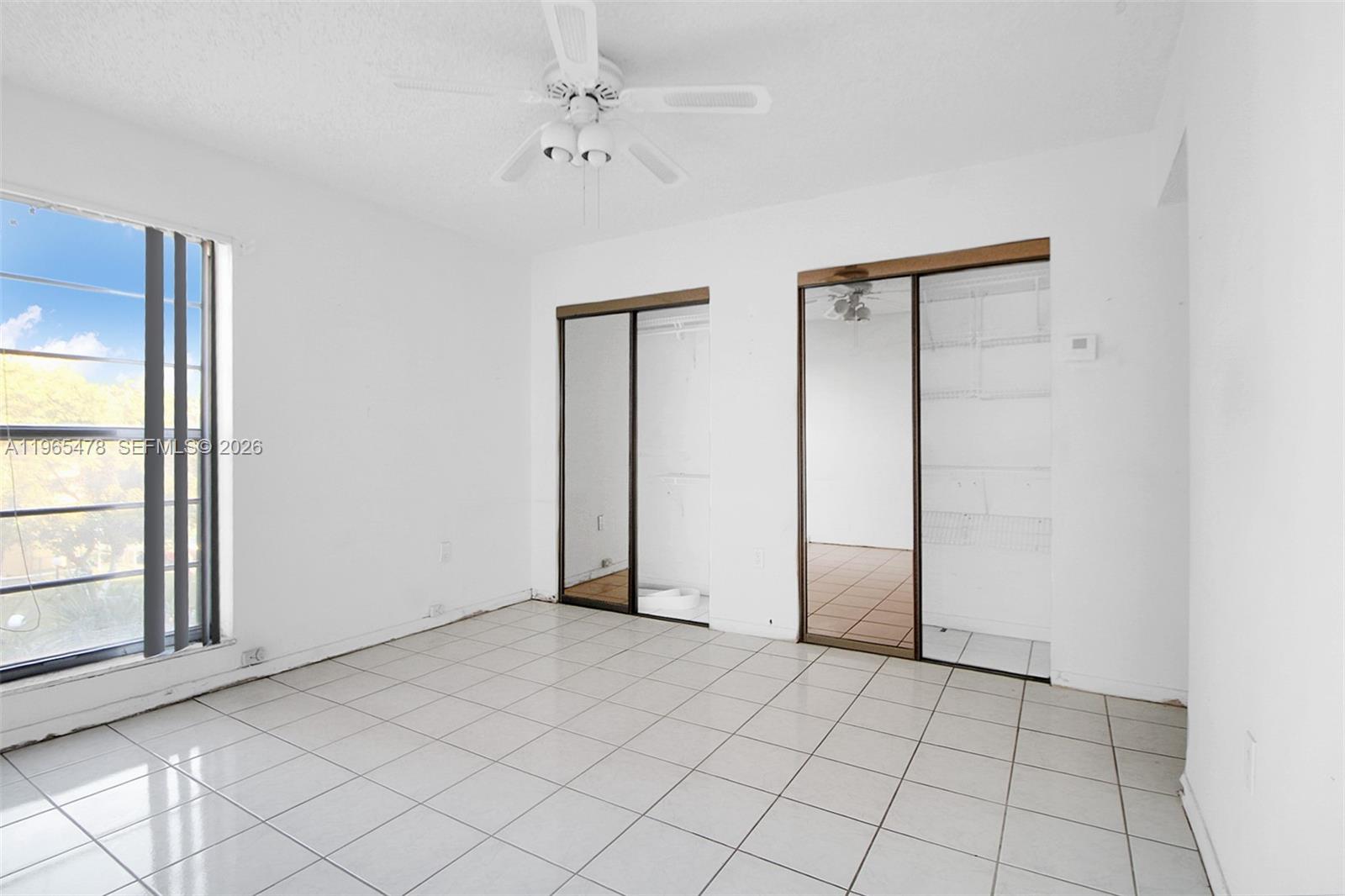 SUNSET VILLAS NO 3 CONDO - Residential