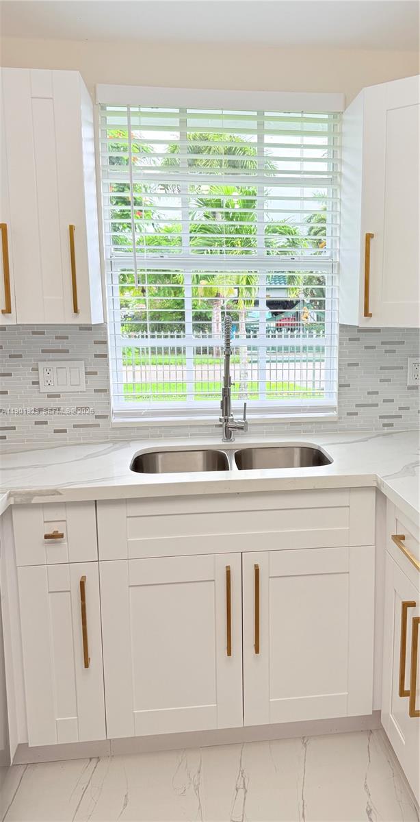 CARVER RANCHES - Residential