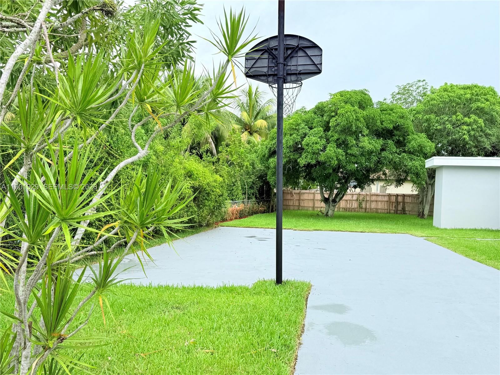 CARVER RANCHES - Residential