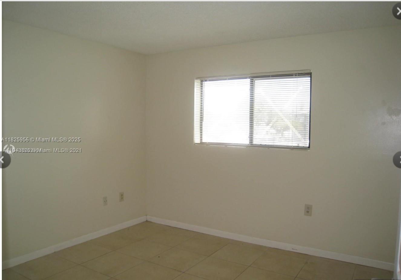 PALMS OF PEMBROKE CONDO - Residential Lease