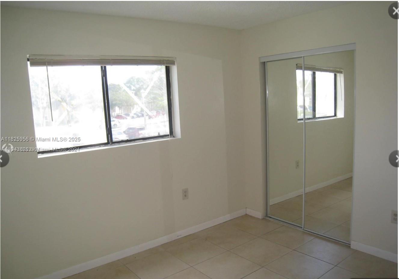 PALMS OF PEMBROKE CONDO - Residential Lease