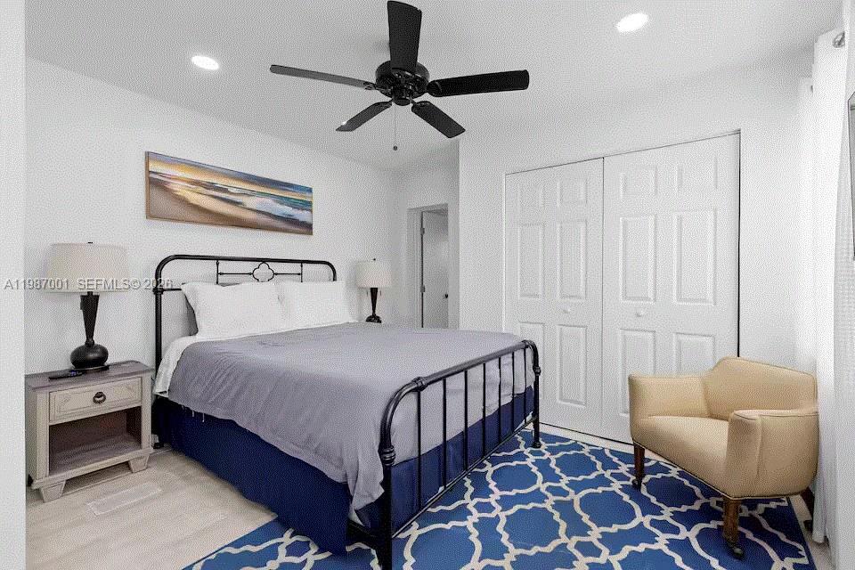 OAKLAND PARK SECOND ADD - Residential