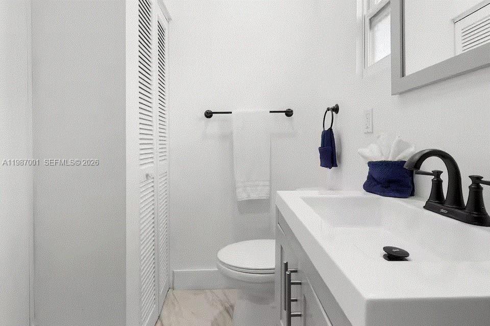 OAKLAND PARK SECOND ADD - Residential