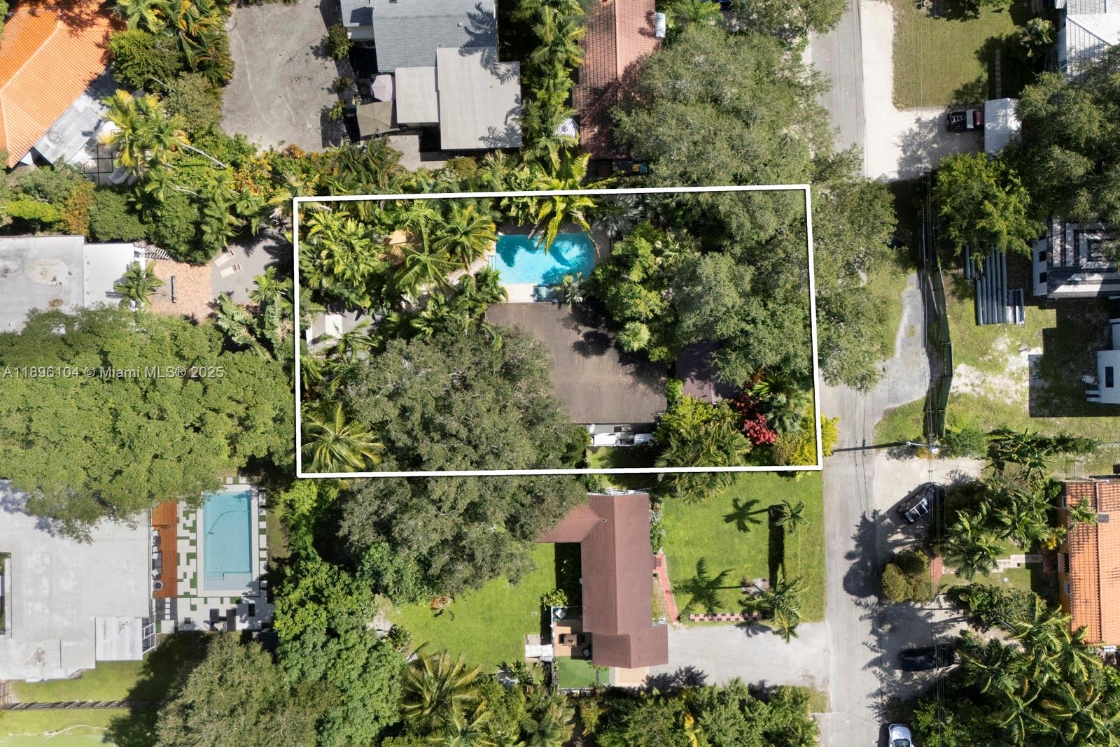 BISCAYNE LAWN AMD PLAT - Residential