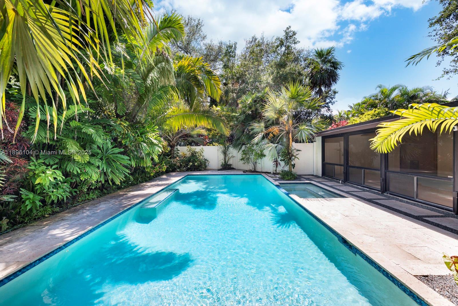 BISCAYNE LAWN AMD PLAT - Residential