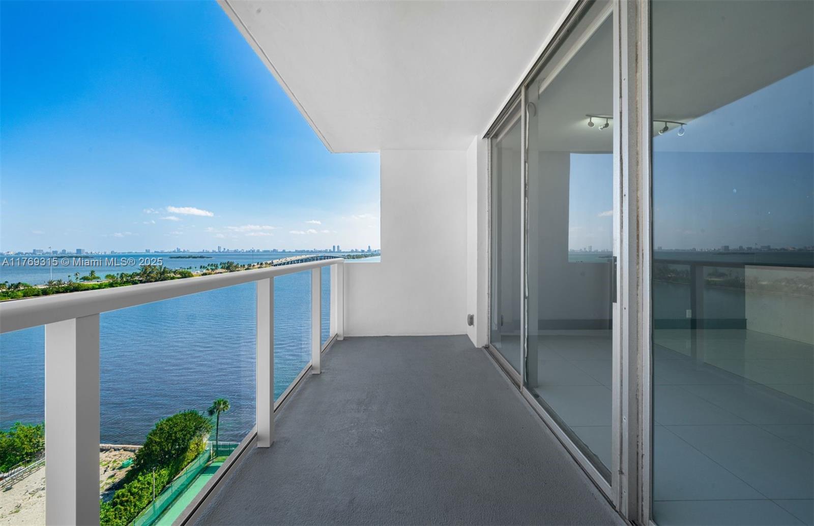 BAY PARK TOWERS CONDO - Residential