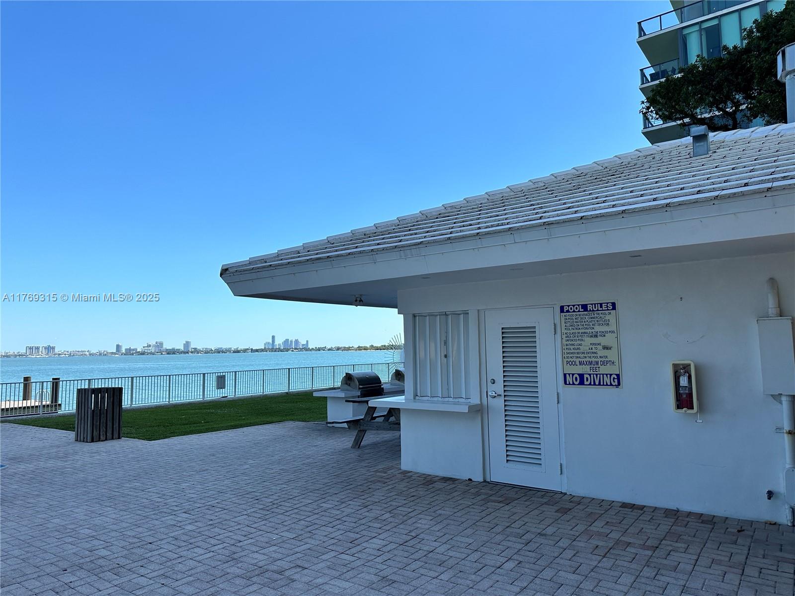 BAY PARK TOWERS CONDO - Residential