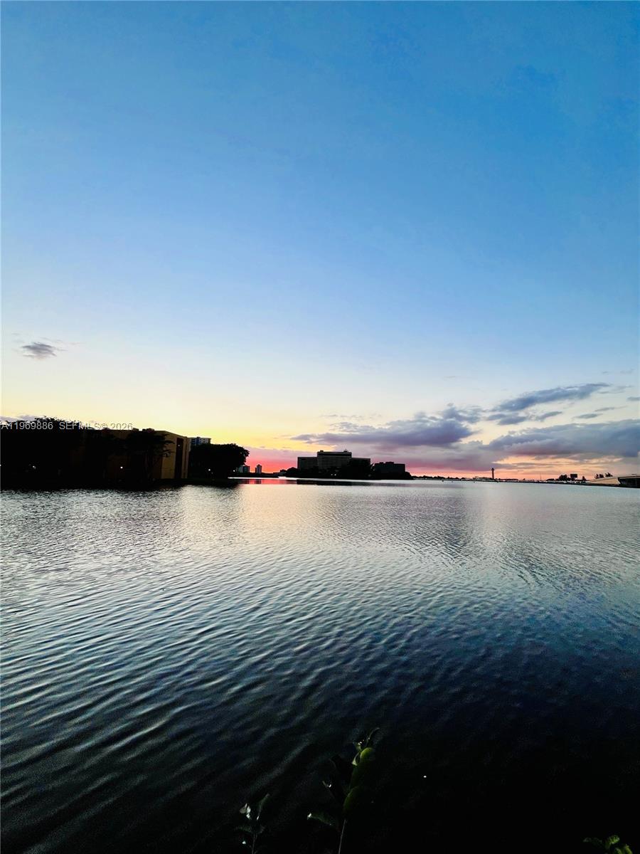 SUNSET VILLAS NO 3 CONDO - Residential