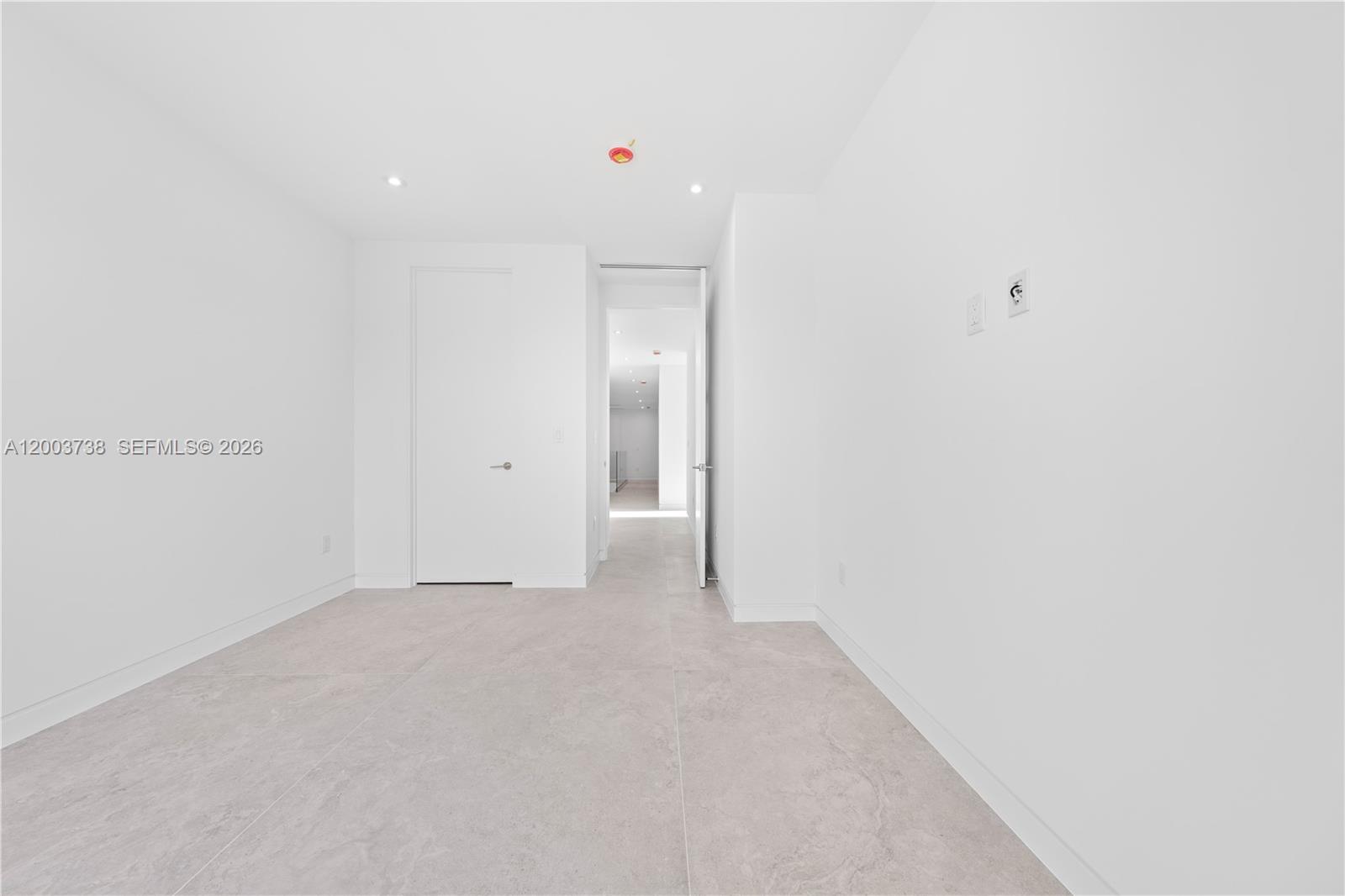 AMND MIAMI SUBURBAN ACRES - Residential