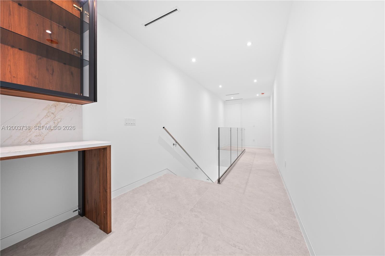 AMND MIAMI SUBURBAN ACRES - Residential