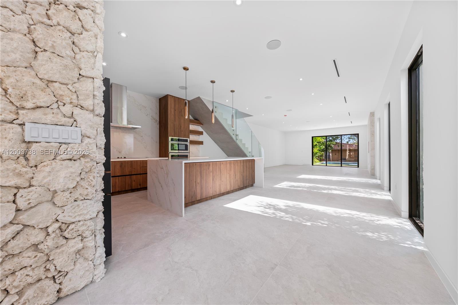 AMND MIAMI SUBURBAN ACRES - Residential