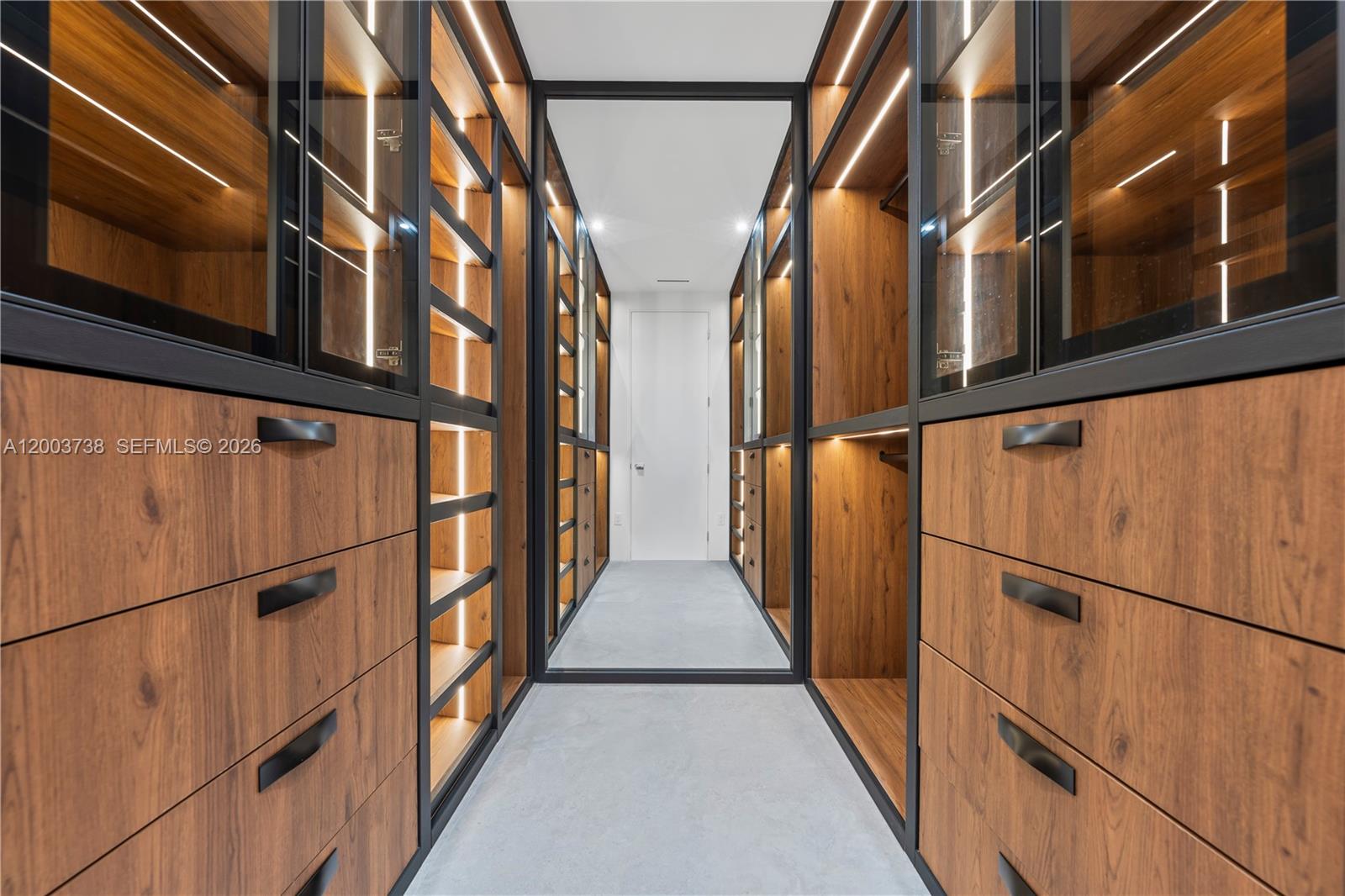 AMND MIAMI SUBURBAN ACRES - Residential