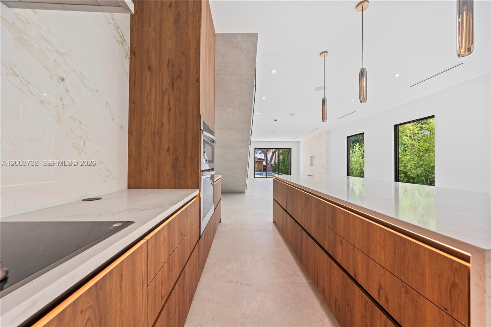 AMND MIAMI SUBURBAN ACRES - Residential