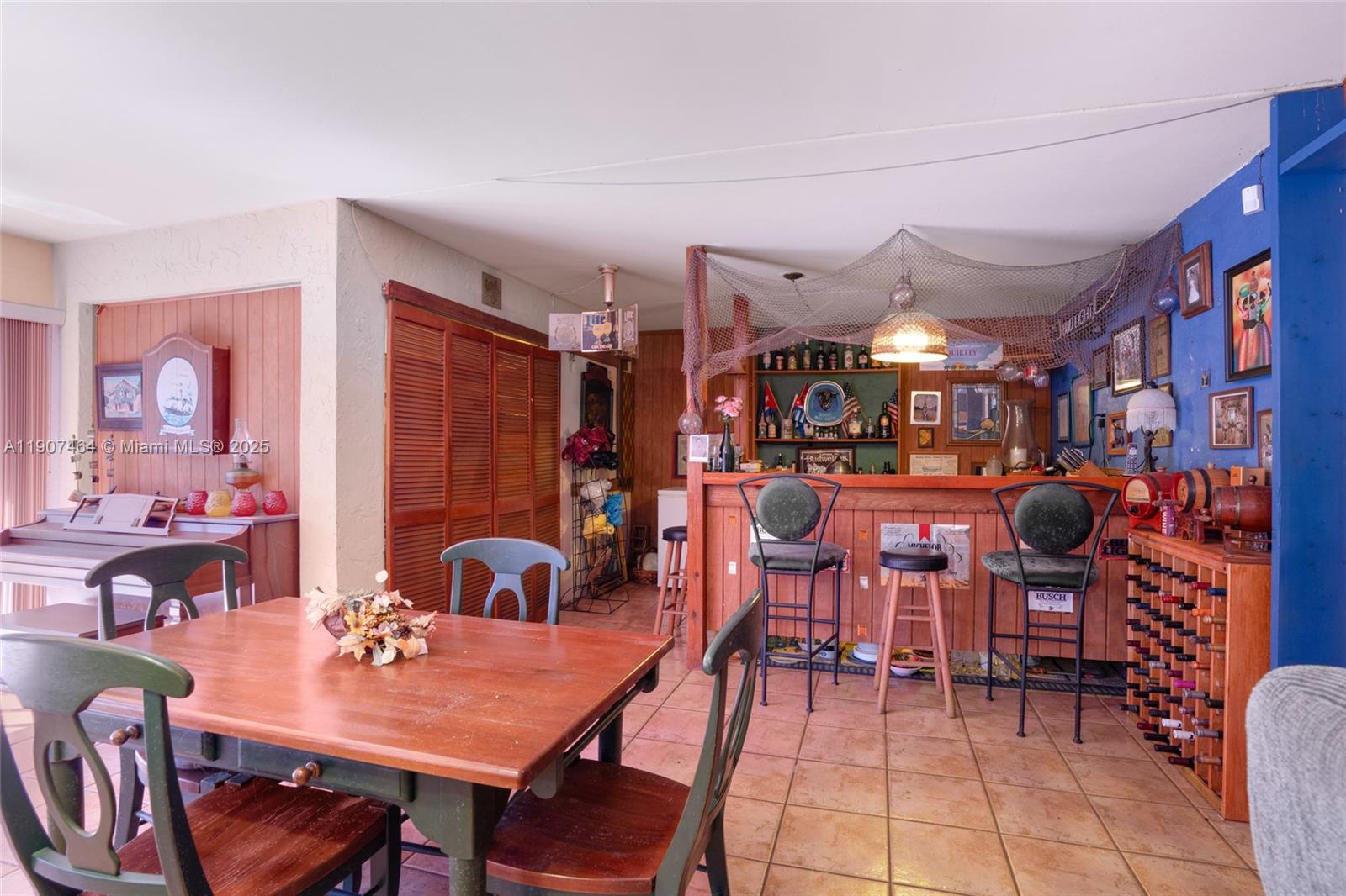 SEA GRAPE TOWN HOMES - Residential