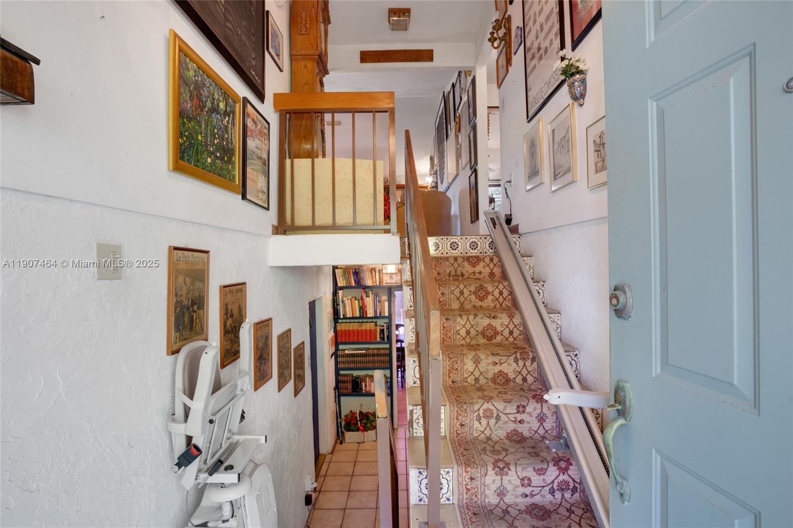 SEA GRAPE TOWN HOMES - Residential