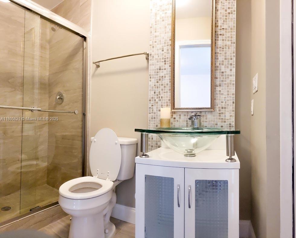 LUDLUM ESTATES - Residential Lease