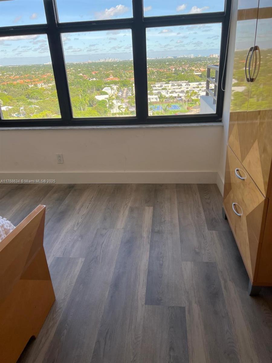 Olympus Tower - Residential Lease