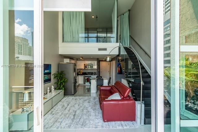 253 NE 2nd St 416