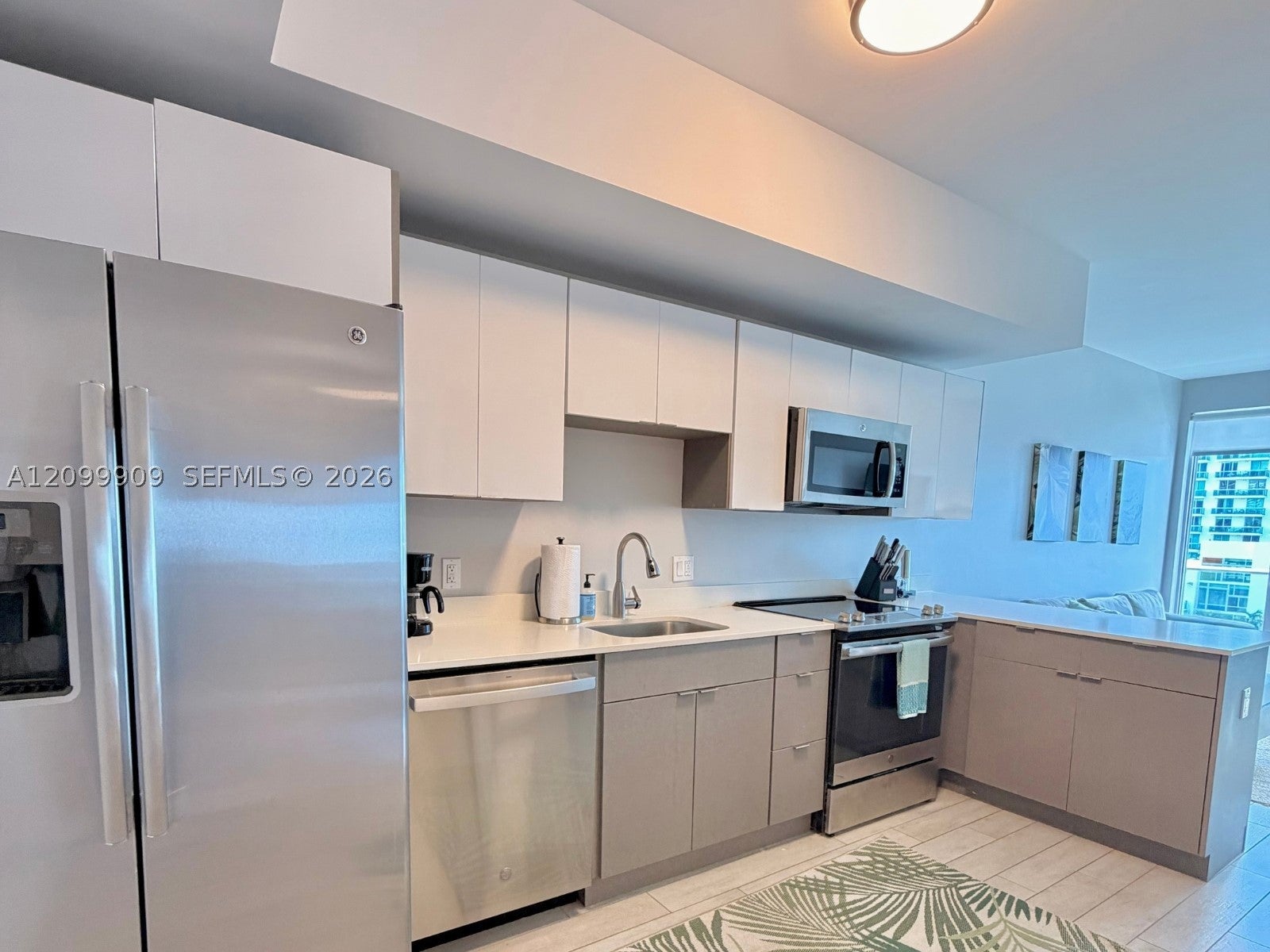 321 NE 26th St 707