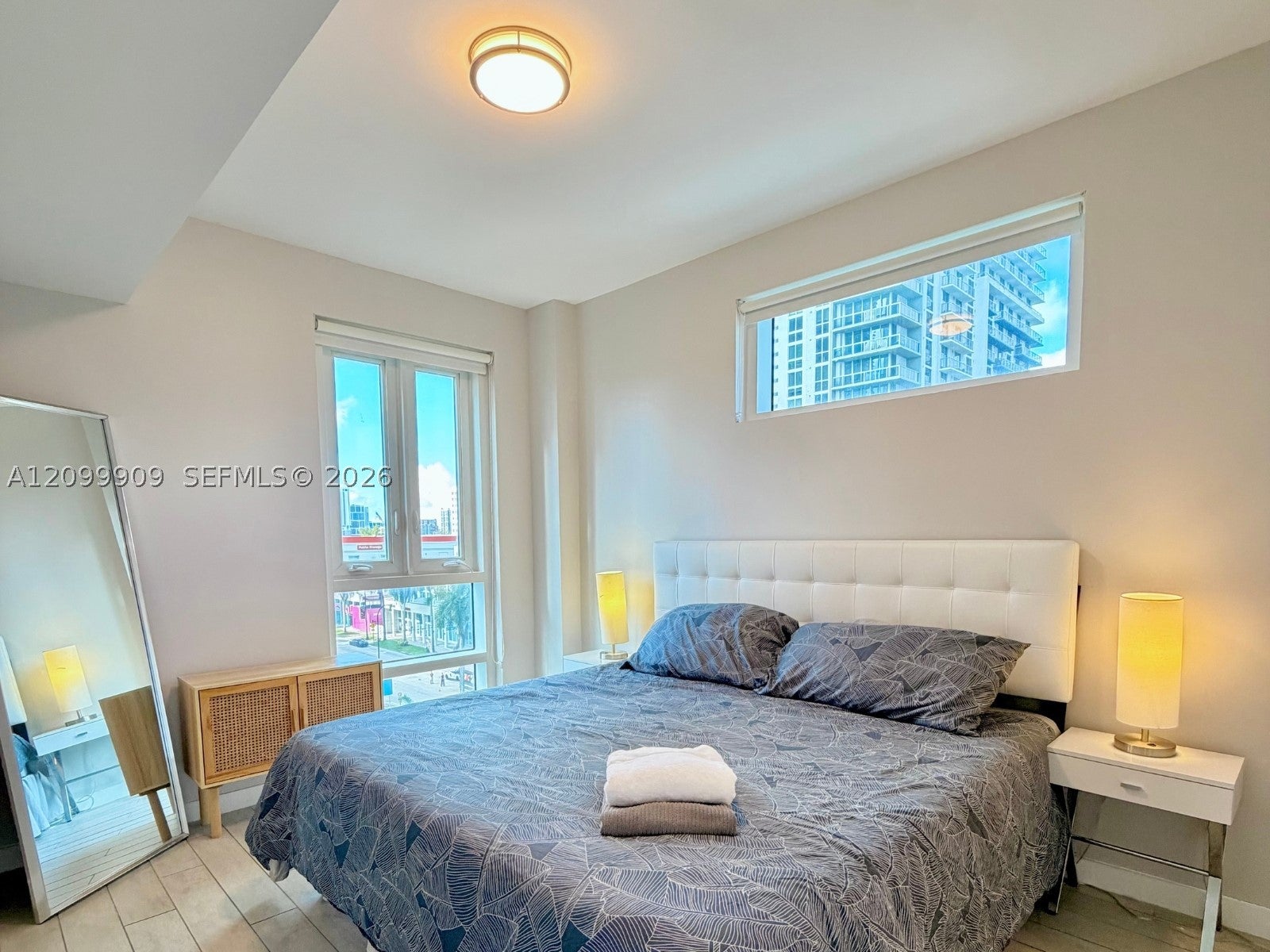 321 NE 26th St 707